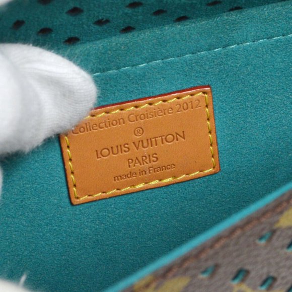 AUTHENTIC LOUIS VUITTON SAUMUR 30 SHOULDER BAG MONOGRAM PERFORATED - Picture 7 of 8